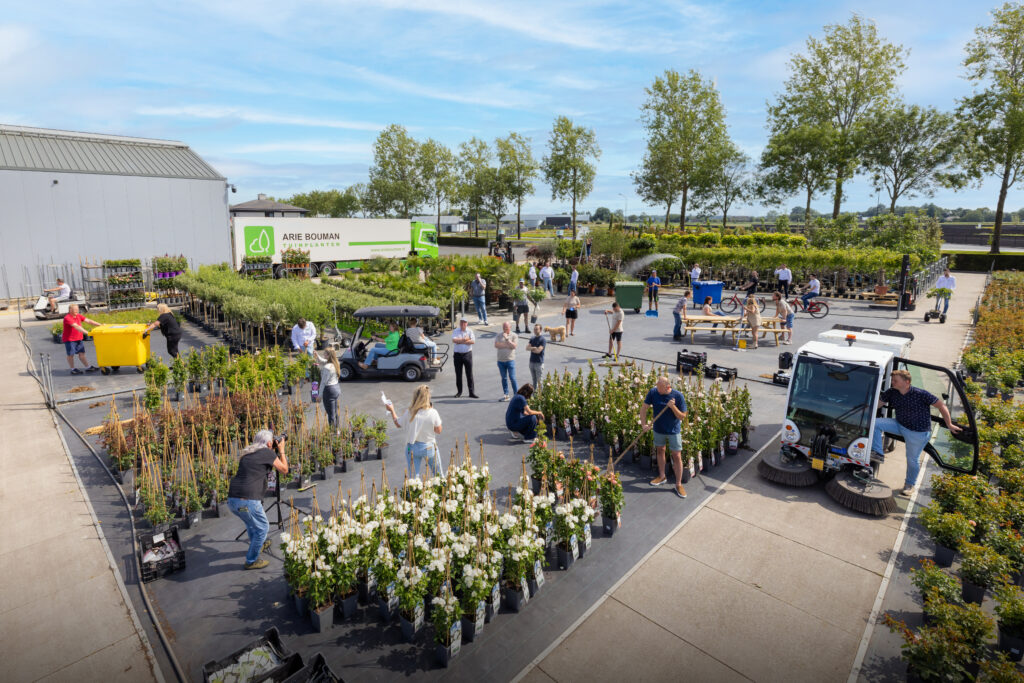 25-0704 Arie Bouman – Scene 2